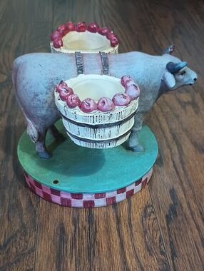 Yankee Candle Farm Animal Dual-Basket Candle Holder in Cream and Pink